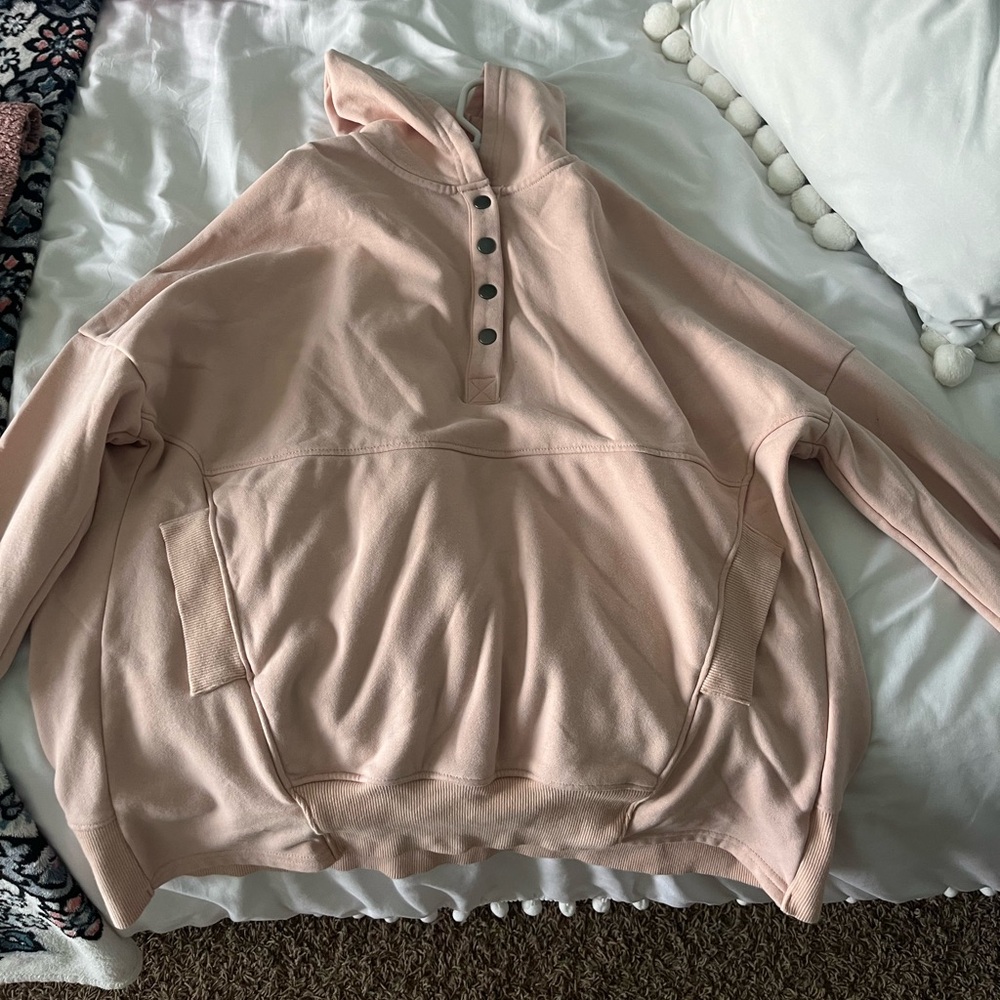 pink/beige hoodie a bit oversized, barely worn